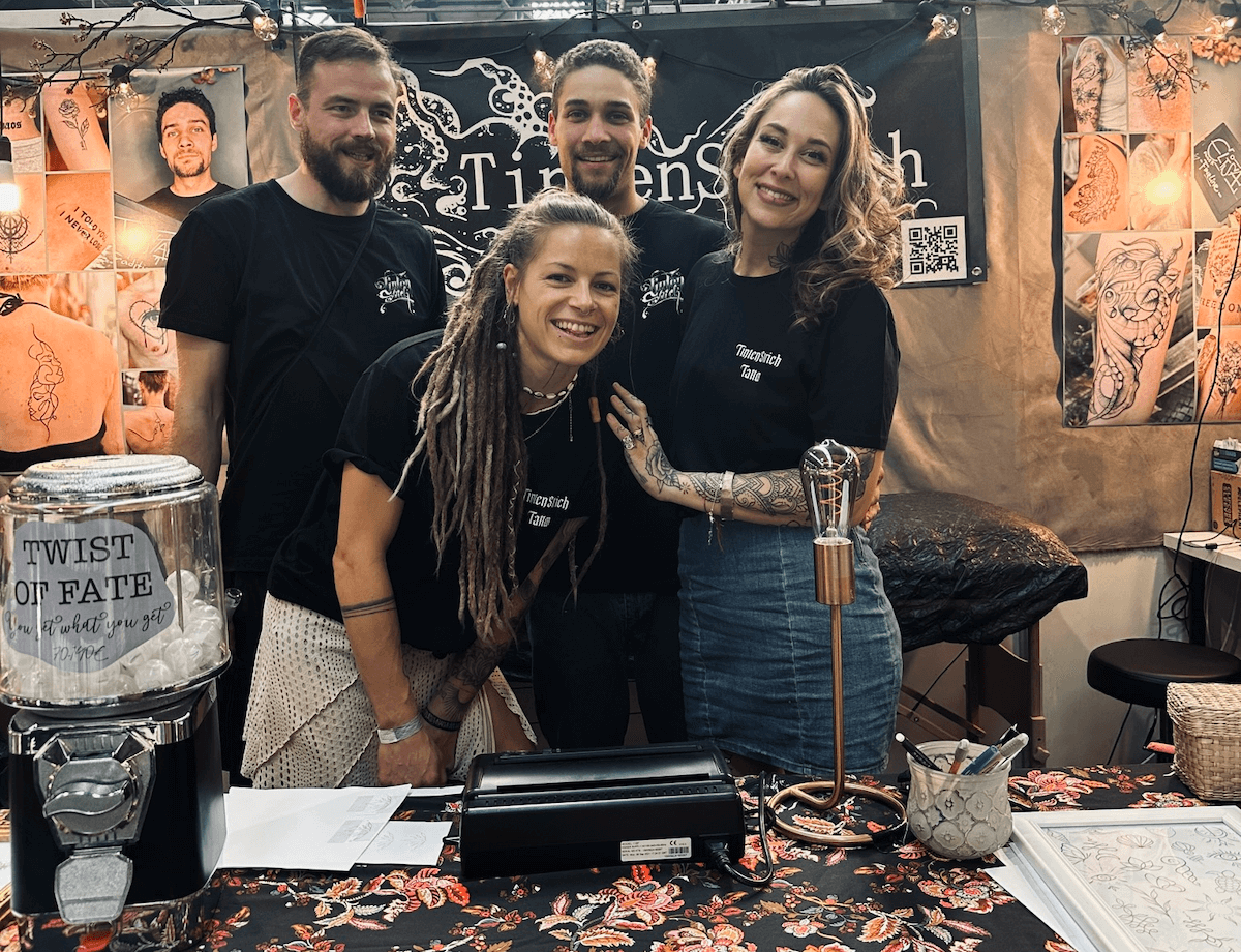 Team Foto Tintenstrich Tattoo Berlin