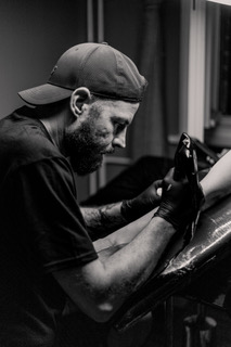 IMG_1037 Johannes Tintenstrich Tattoo Berlin Tättowierer